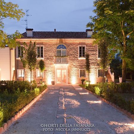 Horti Della Fasanara Guest House แฟร์รารา ภายนอก รูปภาพ