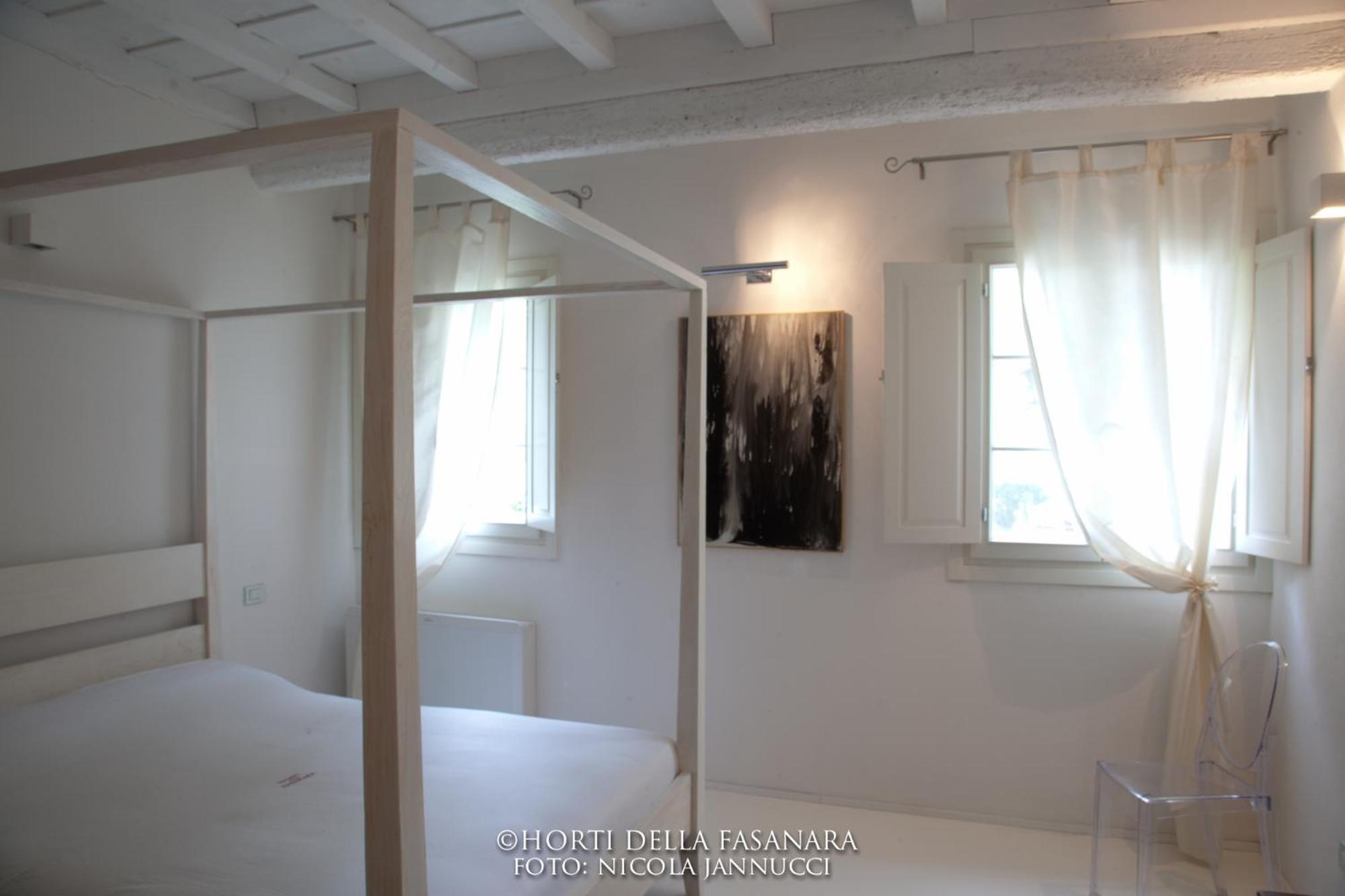 Horti Della Fasanara Guest House แฟร์รารา ภายนอก รูปภาพ
