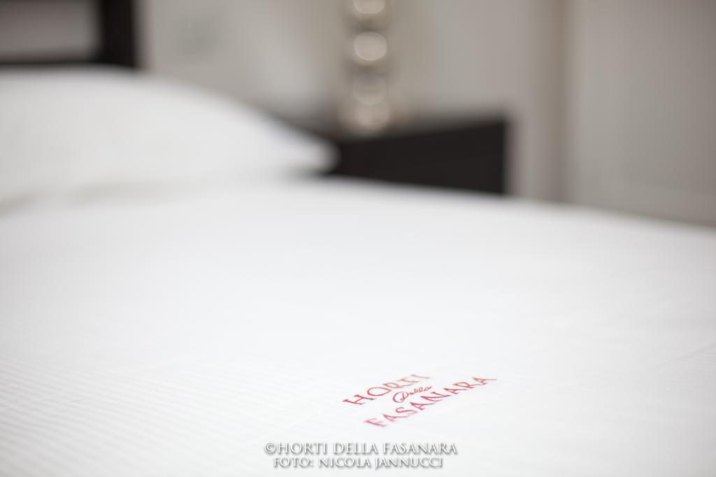 Horti Della Fasanara Guest House แฟร์รารา ภายนอก รูปภาพ