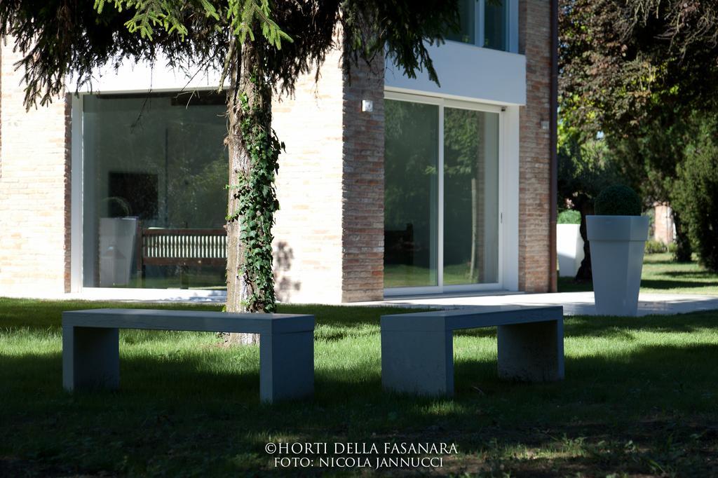 Horti Della Fasanara Guest House แฟร์รารา ภายนอก รูปภาพ